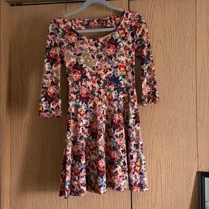 Floral print dress.